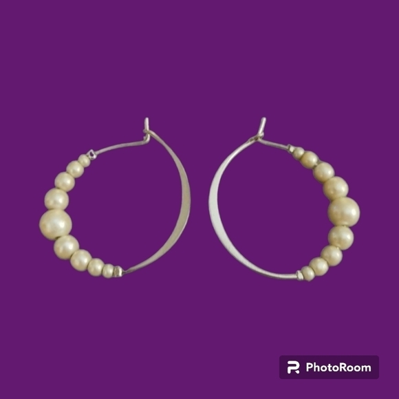 VTG Estate Pearl Beaded Huggie Hoop Earrings - Picture 1 of 5